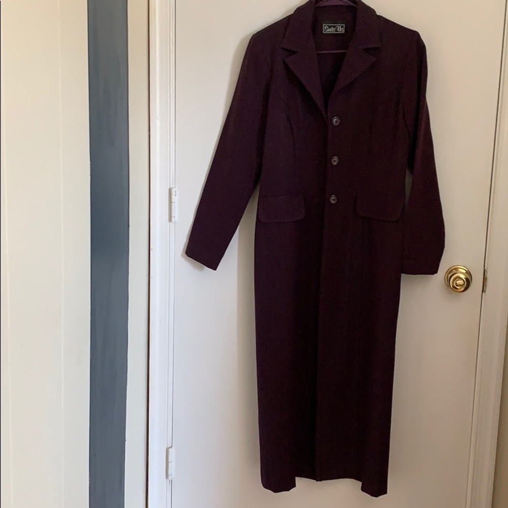 Women’s full length coat, color Burgundy/Purple